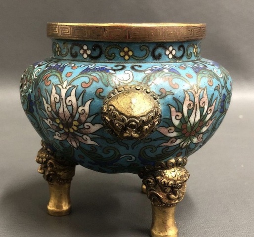 古玩銅器獅耳鼎式熏爐真品鑒賞圖