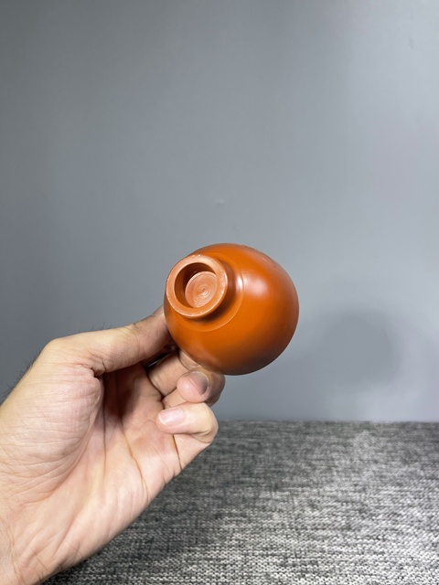 古玩陶瓷創(chuàng)匯.朱泥料螃蟹刻花茶杯拍賣，當(dāng)前價(jià)格0元