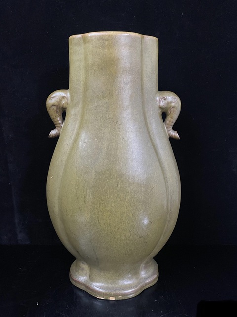 古玩陶瓷茶葉末釉雙象耳海棠瓶拍賣，當前價格18888元