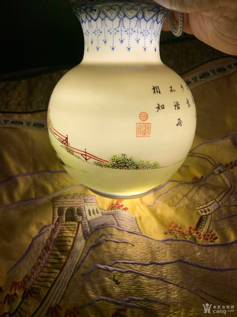 古玩陶瓷粉彩人物蘋果尊真品鑒賞圖