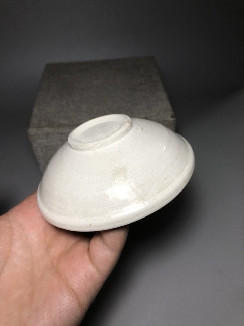 古玩陶瓷白釉盞真品鑒賞圖