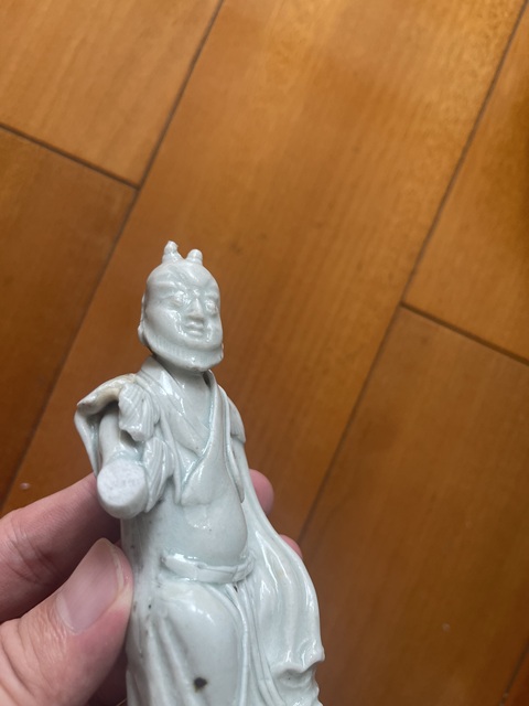 古玩陶瓷青白釉人物造像真品鑒賞圖