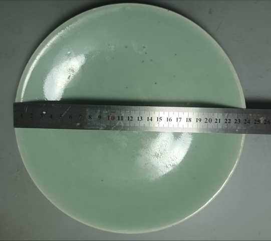 古玩陶瓷精美清中期豆青釉大盤拍賣，當前價格299元