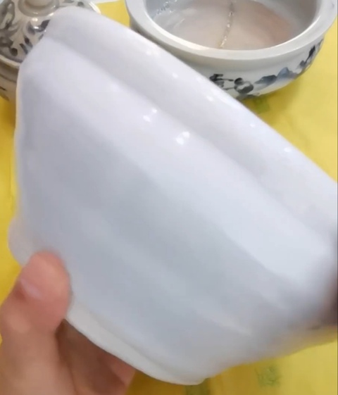 古玩陶瓷白釉香爐真品鑒賞圖