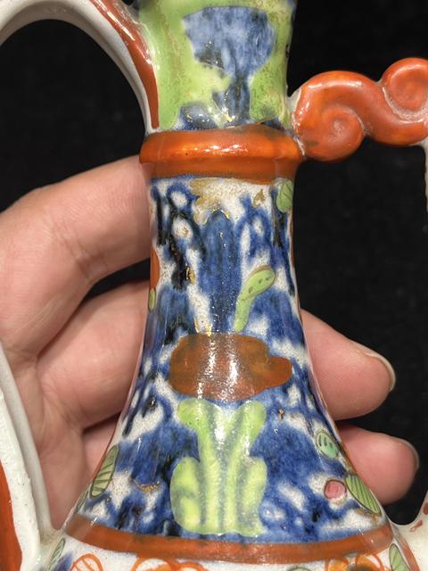 古玩陶瓷青花加彩執壺真品鑒賞圖