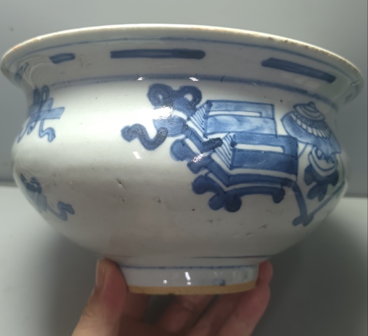 古玩陶瓷博古圖青花圈足缽式香爐真品鑒賞圖
