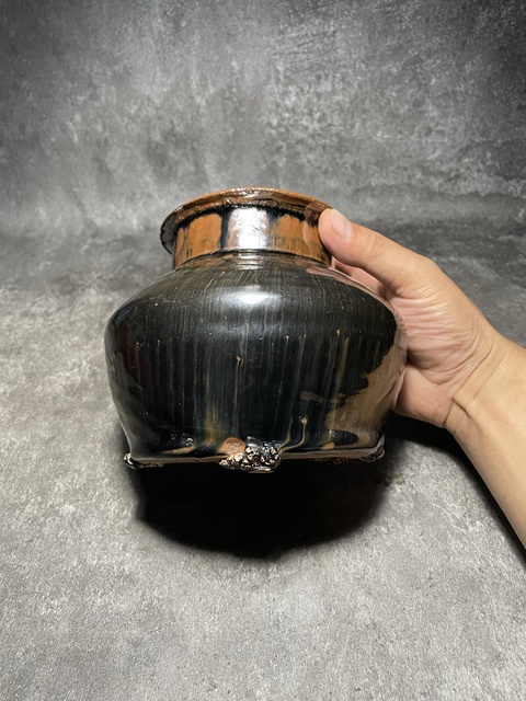 古玩陶瓷窯變黑釉高領罐真品鑒賞圖