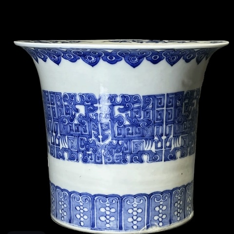 古玩陶瓷青花花盆真品鑒賞圖