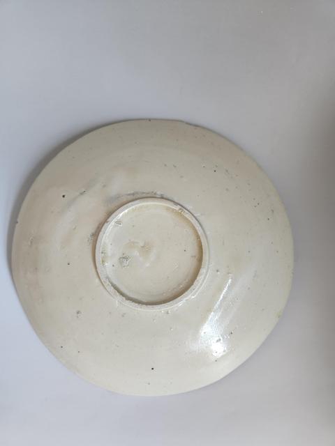 古玩陶瓷定窯茫口印花盤真品鑒賞圖