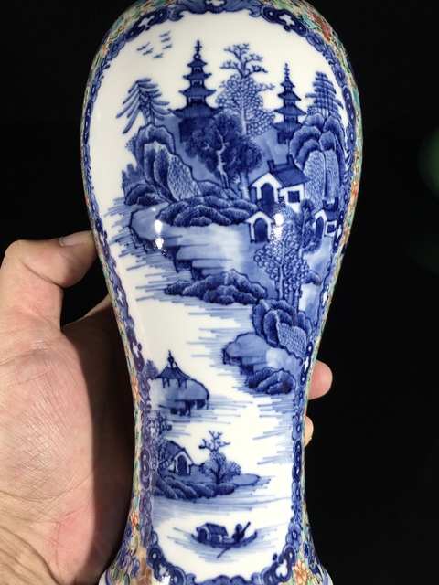 古玩陶瓷青花加彩山水人物雞腿瓶真品鑒賞圖