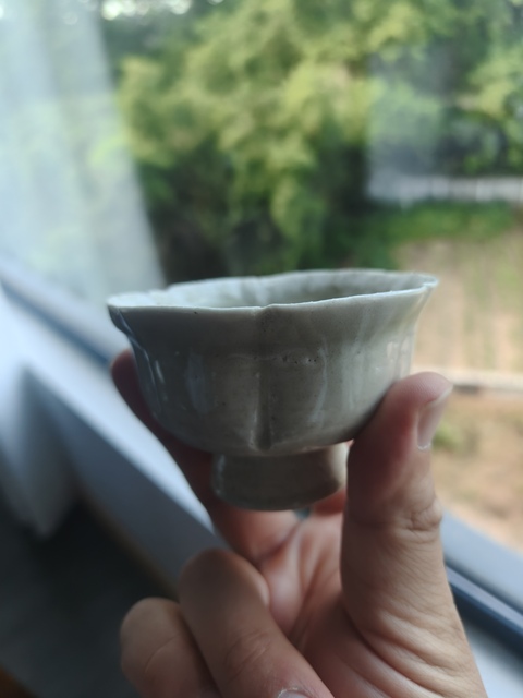 古玩陶瓷青白釉花口杯真品鑒賞圖