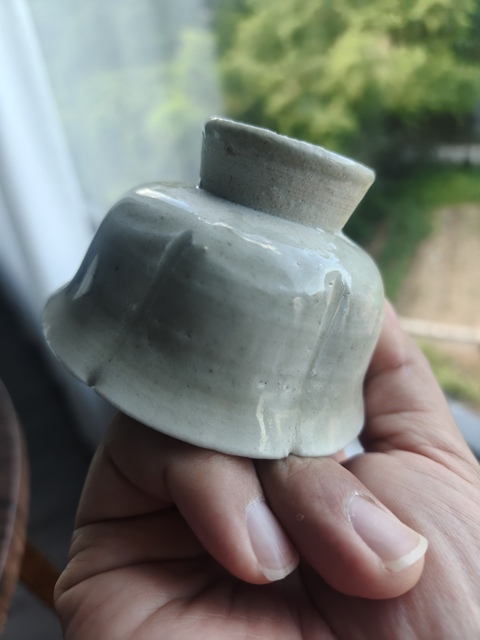 古玩陶瓷青白釉花口杯真品鑒賞圖