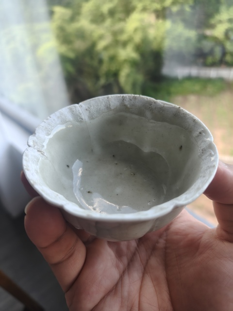古玩陶瓷青白釉花口杯真品鑒賞圖