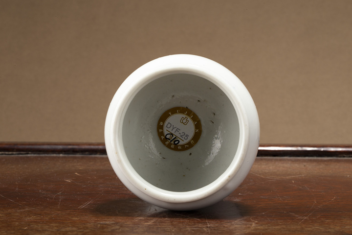 古玩陶瓷清晚·白釉高足豆真品鑒賞圖