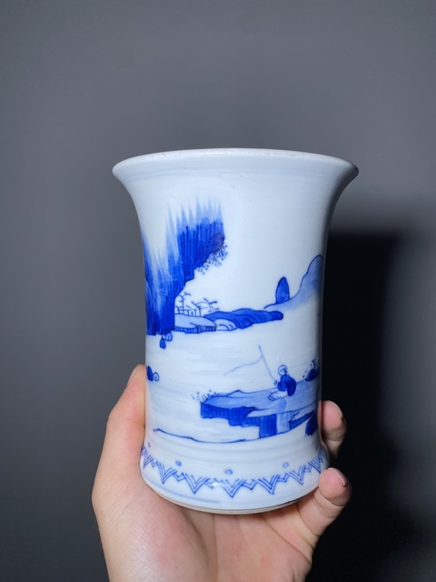 古玩陶瓷清康熙青花山水人物束腰筆筒拍賣，當前價格20000元