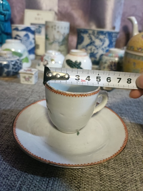古玩陶瓷廣琺瑯風格花卉紋杯碟真品鑒賞圖