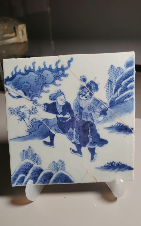 古玩陶瓷青花人物故事紋瓷板真品鑒賞圖