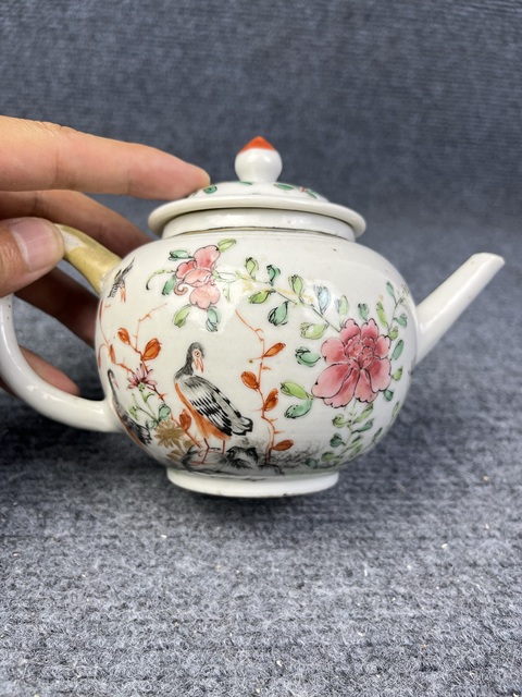 古玩陶瓷粉彩花鳥紋壺拍賣，當前價格788元