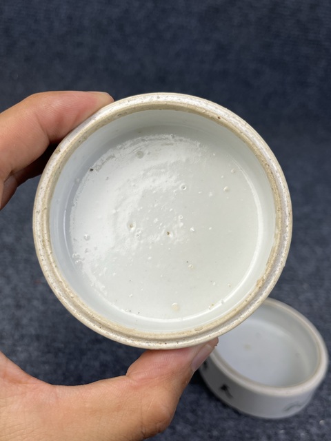 古玩陶瓷粉彩太師少保節盒真品鑒賞圖