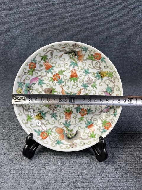 古玩陶瓷粉彩瓜蝶綿綿紋盤拍賣，當前價格1888元