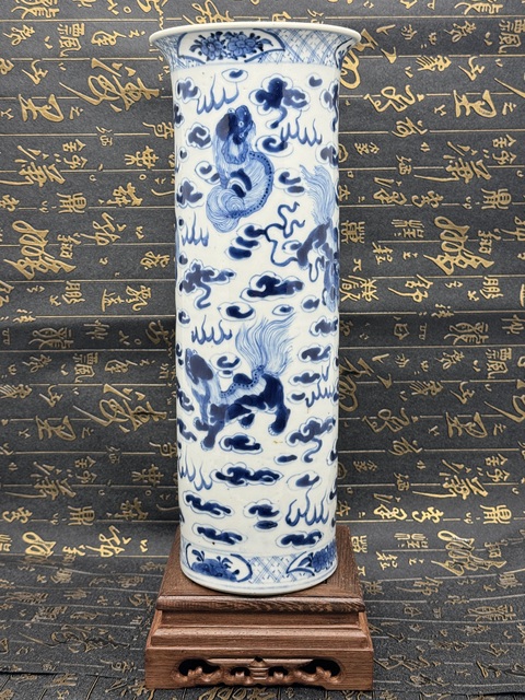 古玩陶瓷光緒·青花獅子戲繡球紋花觚拍賣，當前價格9800元