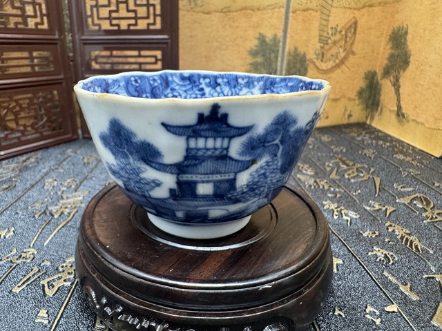 古玩陶瓷清光緒·鯉鱖鰱鳙魚藻紋杯拍賣，當前價格3860元