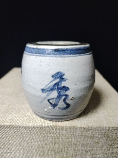 古玩陶瓷（全品）清中期青花奧秀書院燭臺鎮紙文房器拍賣，當前價格398元