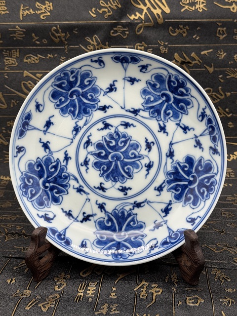 古玩陶瓷（已實物保真）清晚·青花纏枝蓮紋盤拍賣，當前價格4680元