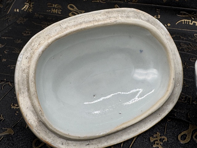 古玩陶瓷青花山水人物蓋盒真品鑒賞圖