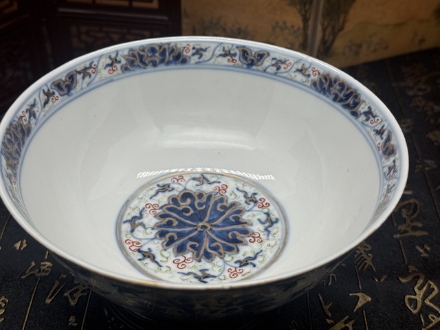 古玩陶瓷青花斗彩寶相花大碗拍賣，當前價格13800元