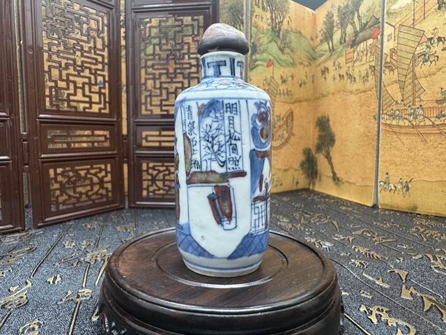 古玩陶瓷青花釉里紅（開封府）人物鼻煙壺拍賣，當前價格18800元