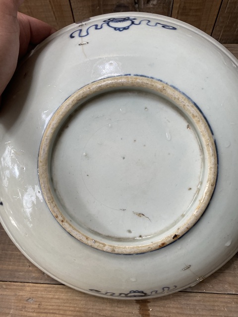 古玩陶瓷壽字紋梵字紋青花盤真品鑒賞圖