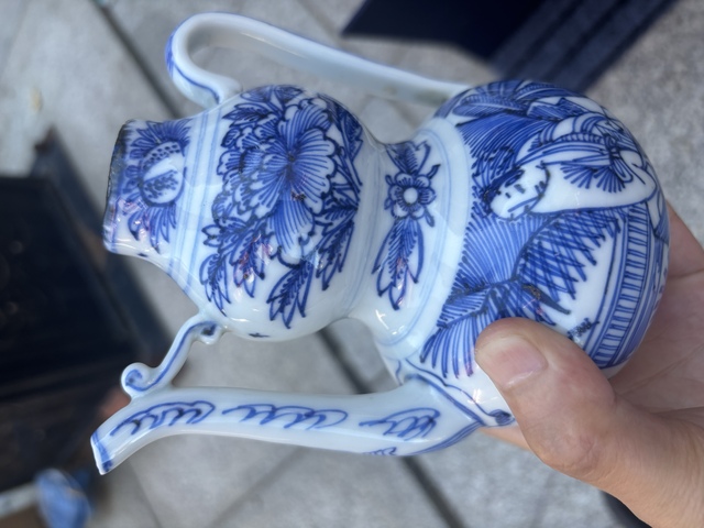 古玩陶瓷青花線描人物葫蘆型執(zhí)壺真品鑒賞圖