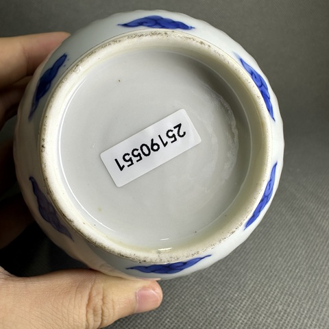 古玩陶瓷清康熙 青花人物紋蓋罐真品鑒賞圖