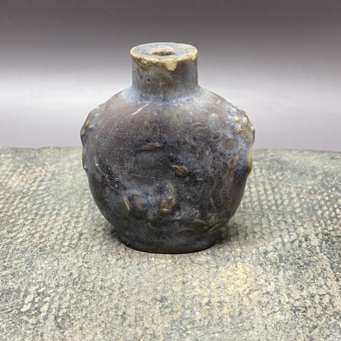古玩陶瓷清晚期·紫釉瑞獸·鼻煙壺拍賣，當前價格890元