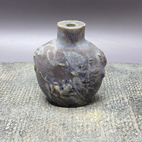 古玩陶瓷清晚期·紫釉瑞獸·鼻煙壺拍賣，當前價格890元