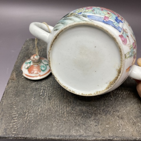 古玩陶瓷百子鬧春粉彩執(zhí)壺真品鑒賞圖