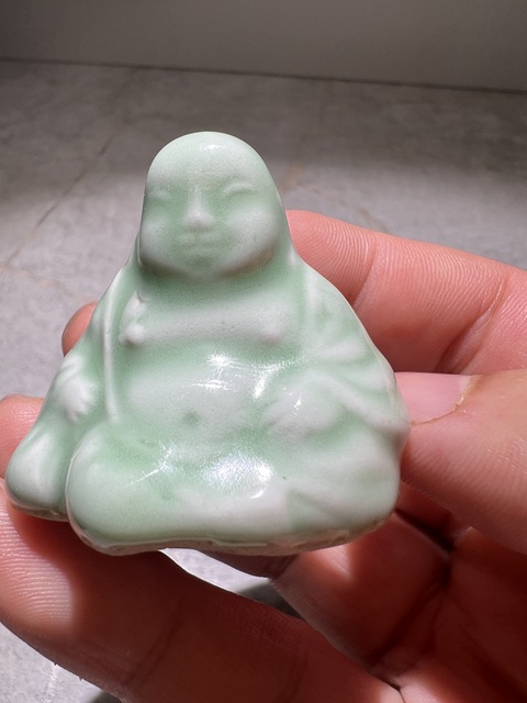 古玩陶瓷豆青釉彌勒隨身佛拍賣，當(dāng)前價格0元