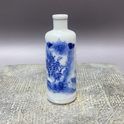 古玩陶瓷清晚期·攜琴訪友·青花鼻煙壺拍賣，當(dāng)前價(jià)格1980元