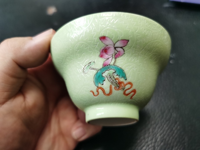 古玩陶瓷人物紋粉彩蓋碗拍賣，當前價格1500元