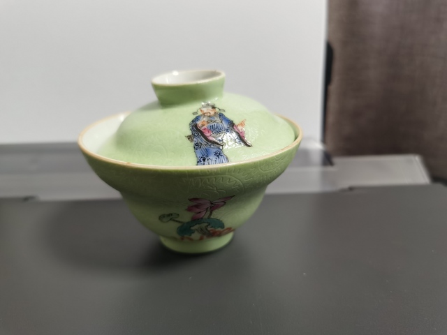 古玩陶瓷人物紋粉彩蓋碗拍賣，當前價格1500元