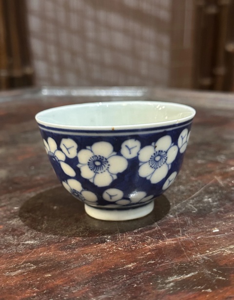 古玩陶瓷晚清青花冰梅紋杯真品鑒賞圖