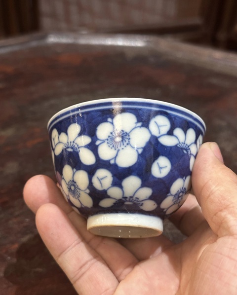 古玩陶瓷晚清青花冰梅紋杯真品鑒賞圖