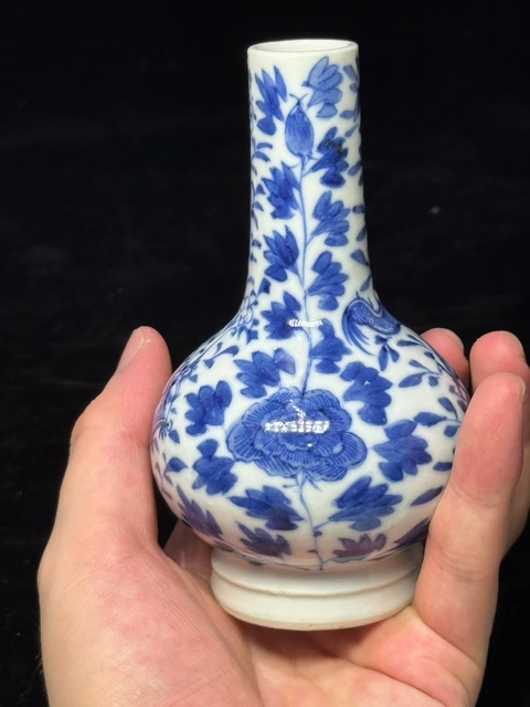 古玩陶瓷晚清青花龍紋瓶真品鑒賞圖
