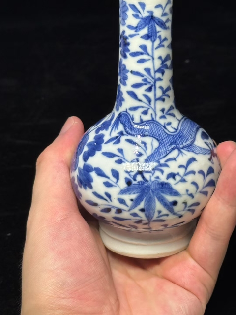 古玩陶瓷晚清青花龍紋瓶真品鑒賞圖