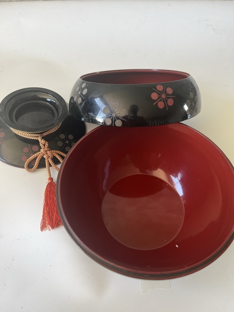 古玩雜項(xiàng)大漆盒子拍賣，當(dāng)前價(jià)格130元