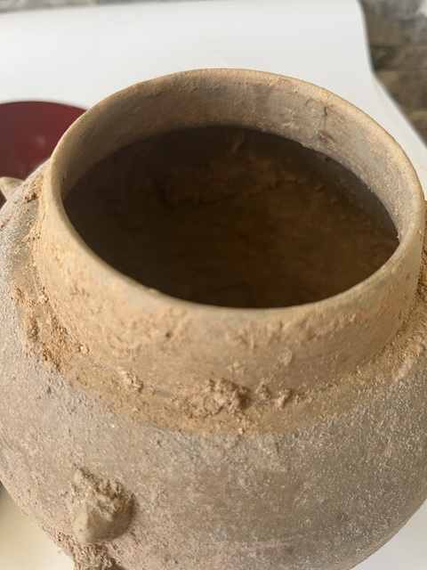 古玩陶瓷晚唐青瓷多角罐拍賣，當前價格300元