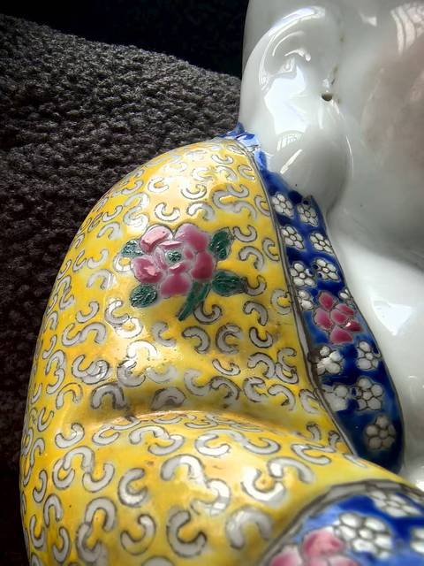 古玩陶瓷粉彩彌勒佛坐像真品鑒賞圖