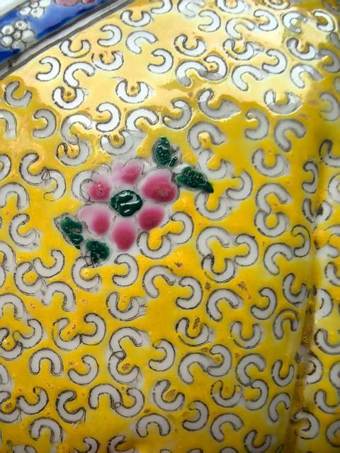 古玩陶瓷粉彩彌勒佛坐像真品鑒賞圖