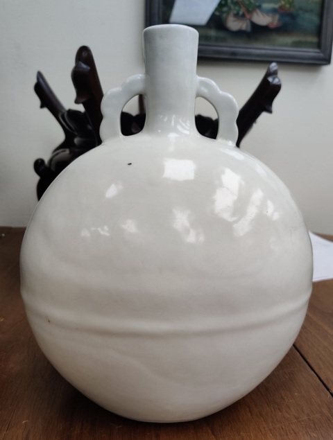 古玩陶瓷白釉扁瓶真品鑒賞圖